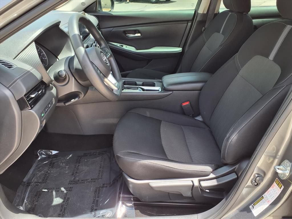 Used 2024 Nissan Sentra SV FWD image 19