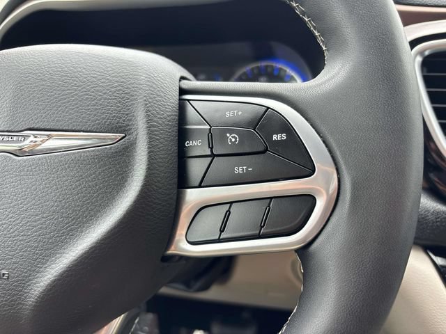 Used 2023 Chrysler Voyager LX FWD image 28