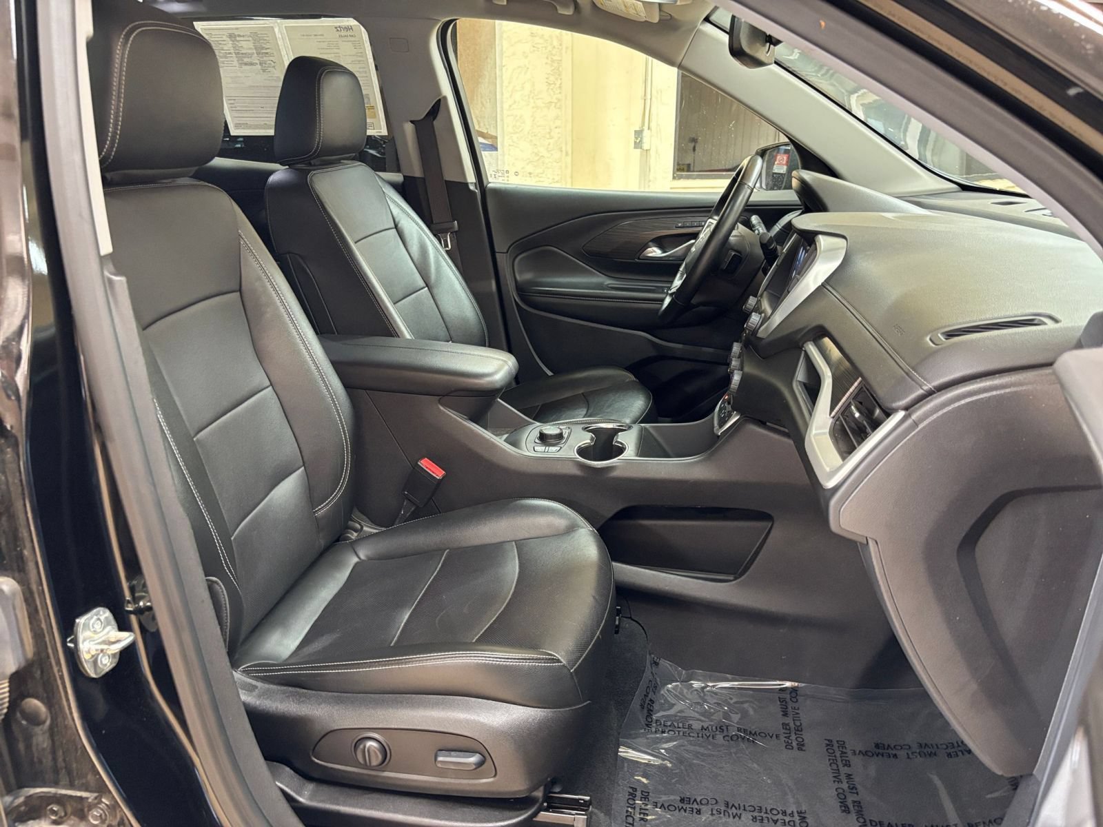 Used 2024 GMC Terrain SLT AWD/4WD image 33