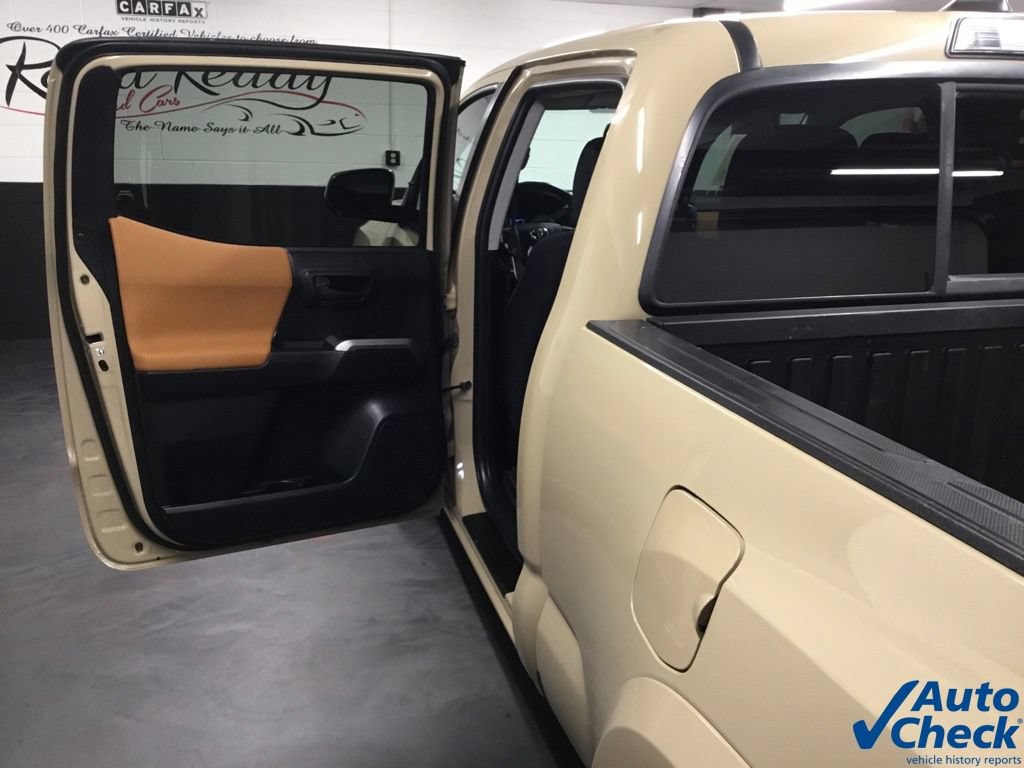 Used 2016 Toyota Tacoma SR5 w/ SR5 Appearance Package (SN) AWD/4WD image 31