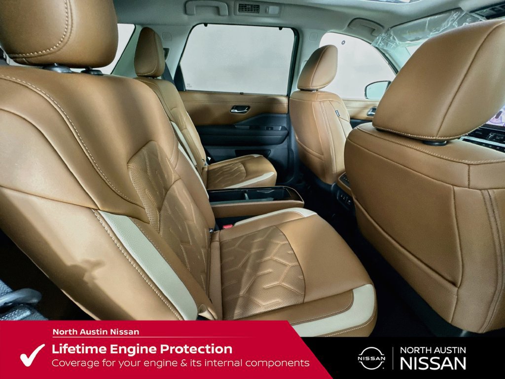New 2026 Nissan Pathfinder Platinum FWD image 37