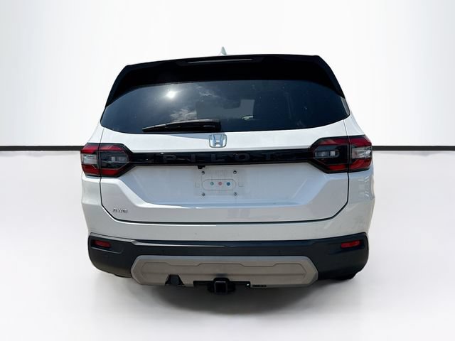 Used 2023 Honda Pilot EX-L image 6