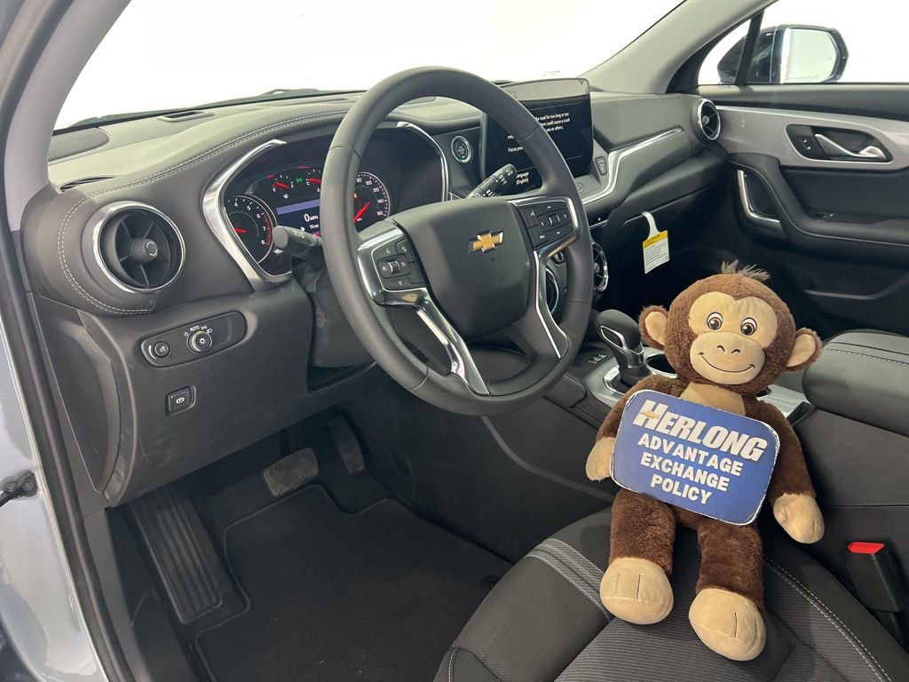New 2026 Chevrolet Blazer LT w/ Convenience Package image 9