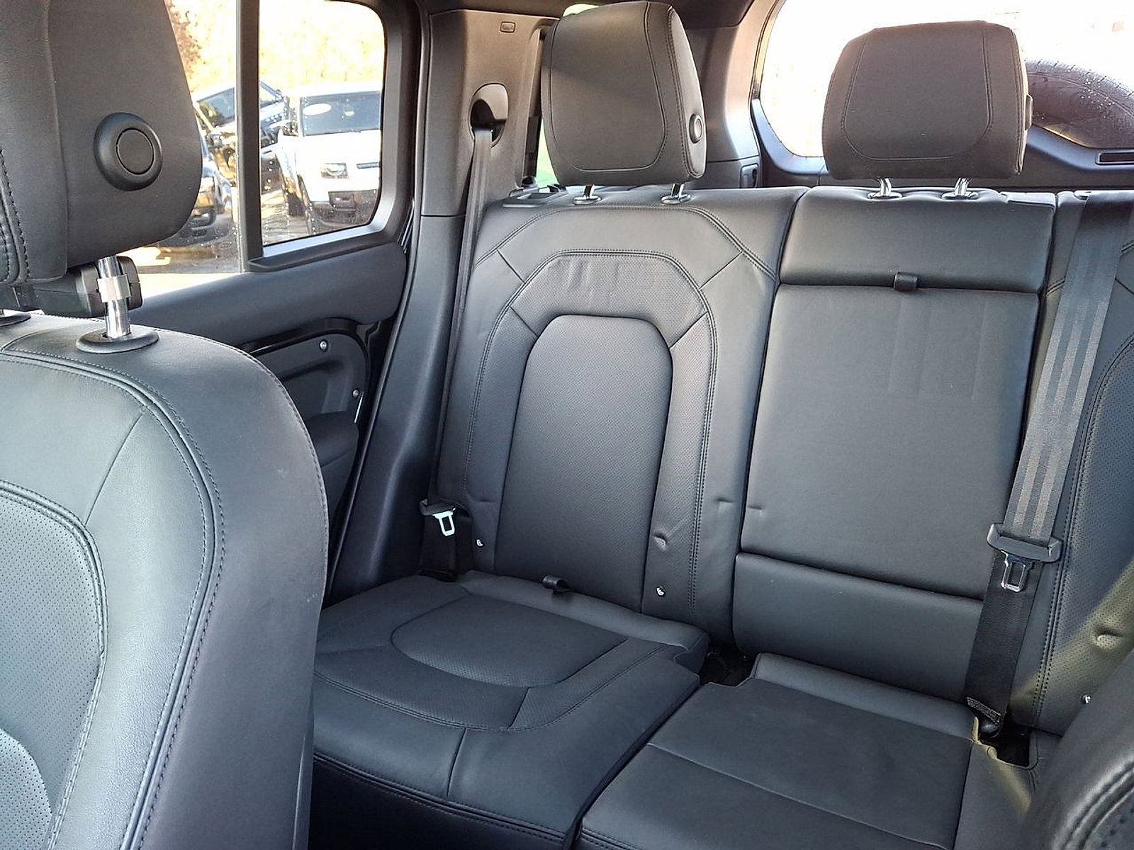 Certified 2023 Land Rover Defender 110 Carpathian Edition image 12