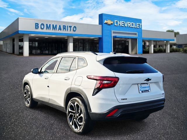 New 2026 Chevrolet Trax RS w/ Driver Confidence Package image 3