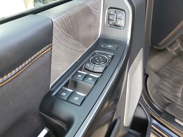 Used 2024 Ford F250 Platinum image 18
