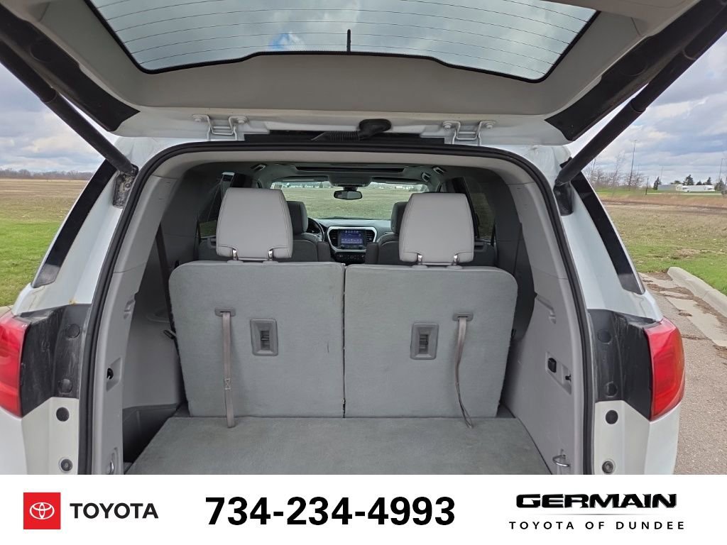 Used 2017 GMC Acadia SLT w/ LPO, Floor Liner Package image 21