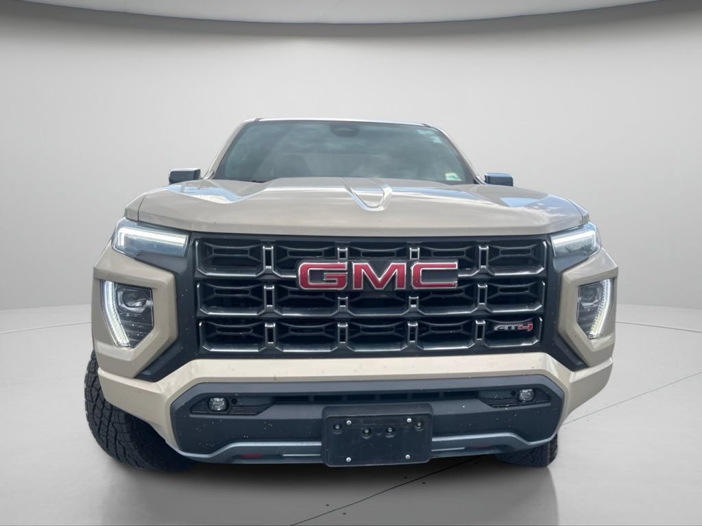Used 2023 GMC Canyon AT4 w/ AT4 Premium Package AWD/4WD image 3