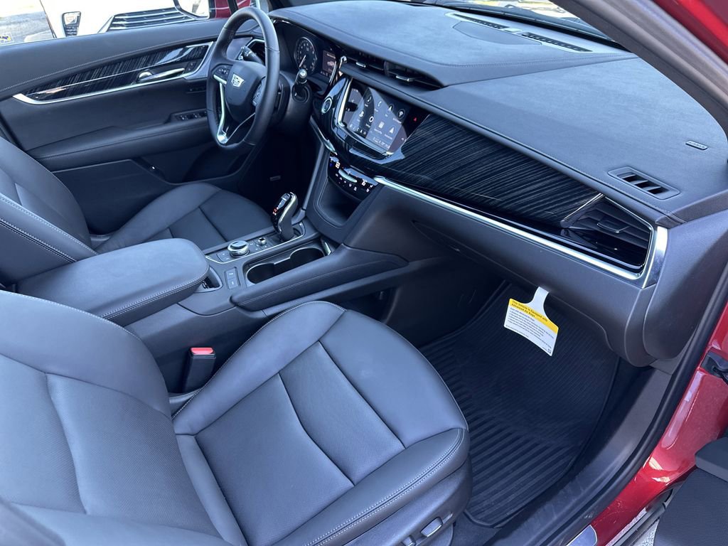 New 2025 Cadillac XT6 Premium Luxury w/ Technology Package image 32