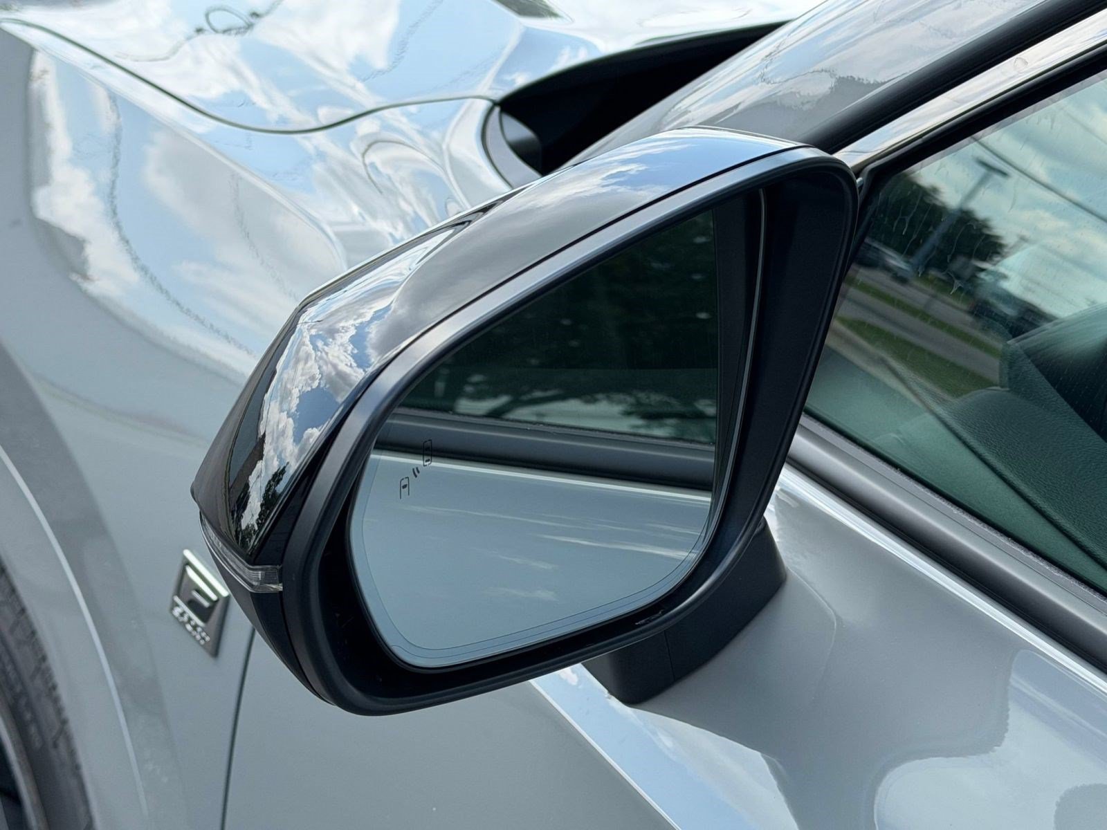 New 2026 Lexus TX 500h AWD w/ Technology Package image 35
