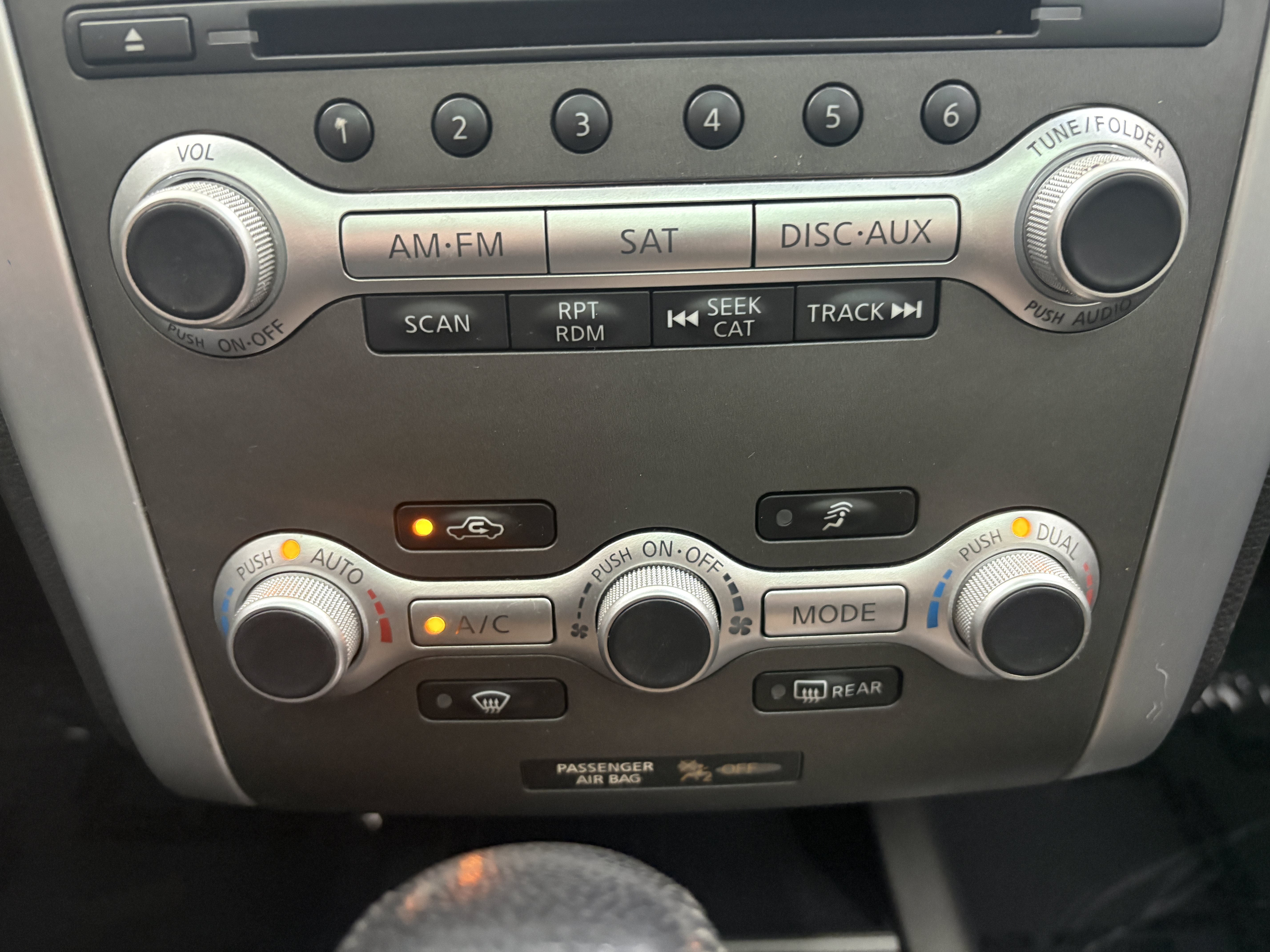 Used 2013 Nissan Murano LE w/ Platinum Pkg FWD image 18