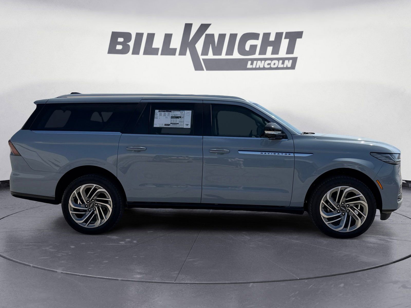 New 2025 Lincoln Navigator L Reserve image 6