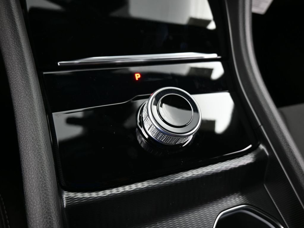 Used 2025 Jeep Grand Cherokee Laredo image 21