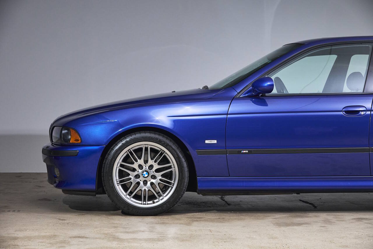 Used 2002 BMW M5 RWD image 20