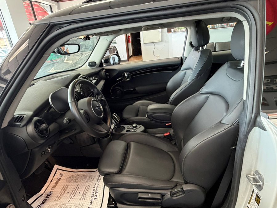 Used 2023 MINI Cooper SE FWD image 19