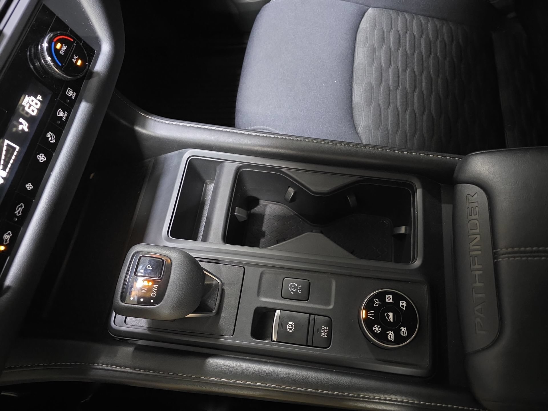 Used 2023 Nissan Pathfinder S AWD/4WD image 24