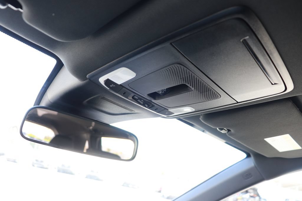 Used 2025 Honda CR-V Sport image 29