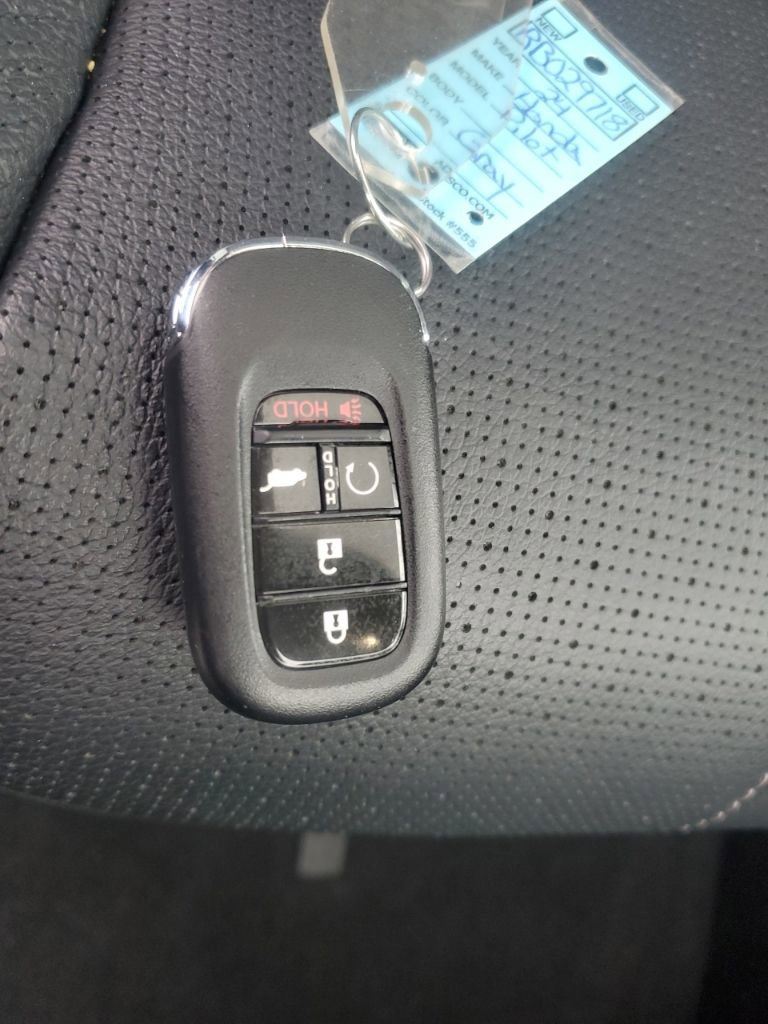 Certified 2024 Honda Pilot Elite image 33