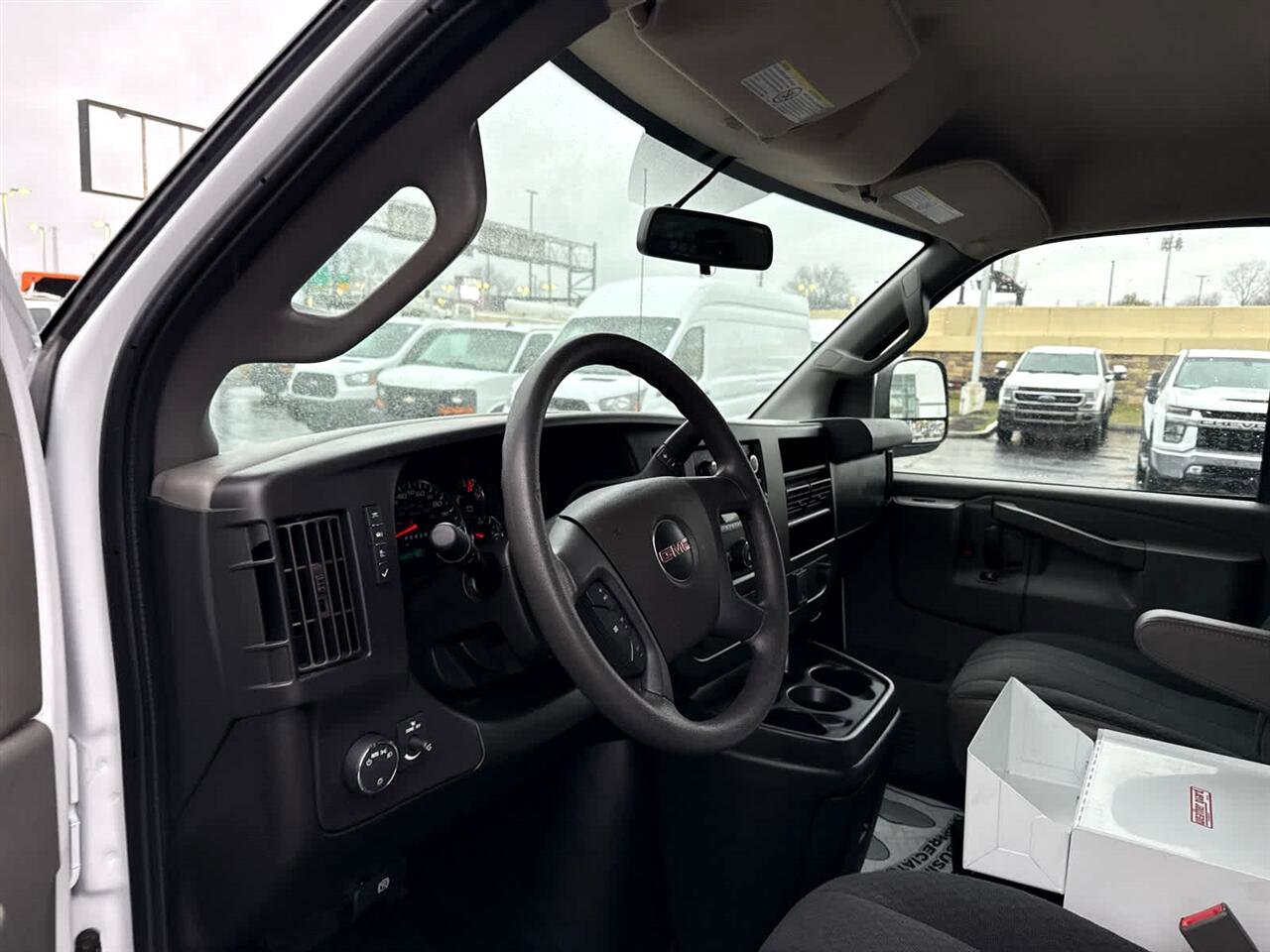 Used 2021 GMC Savana 2500 w/ Driver Convenience Package image 12