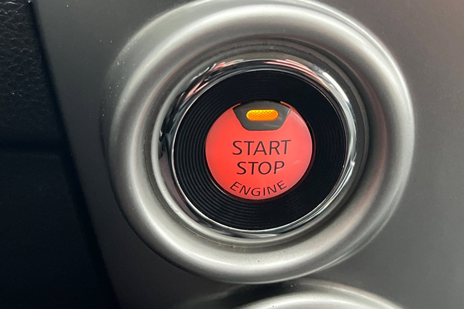 Used 2017 Nissan Titan SL image 22