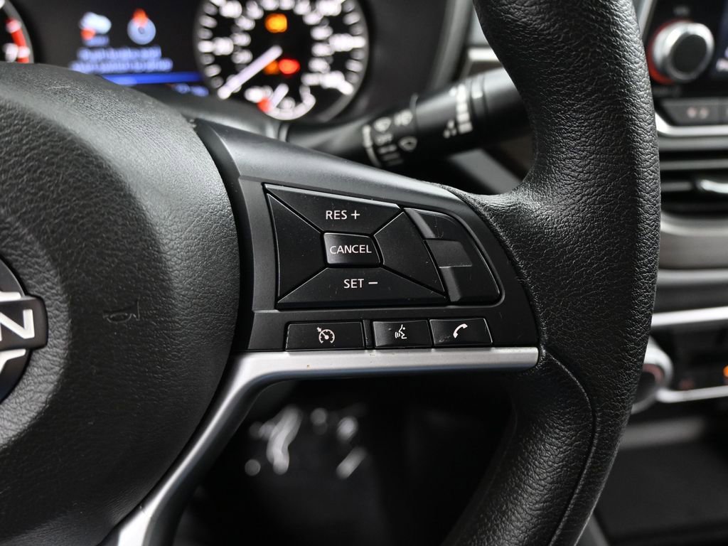 Used 2024 Nissan Altima 2.5 SV image 25