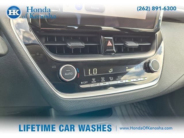 Used 2024 Toyota Corolla LE FWD image 17