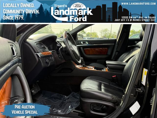 Used 2015 Lincoln MKS AWD w/ Equipment Group 201A image 15