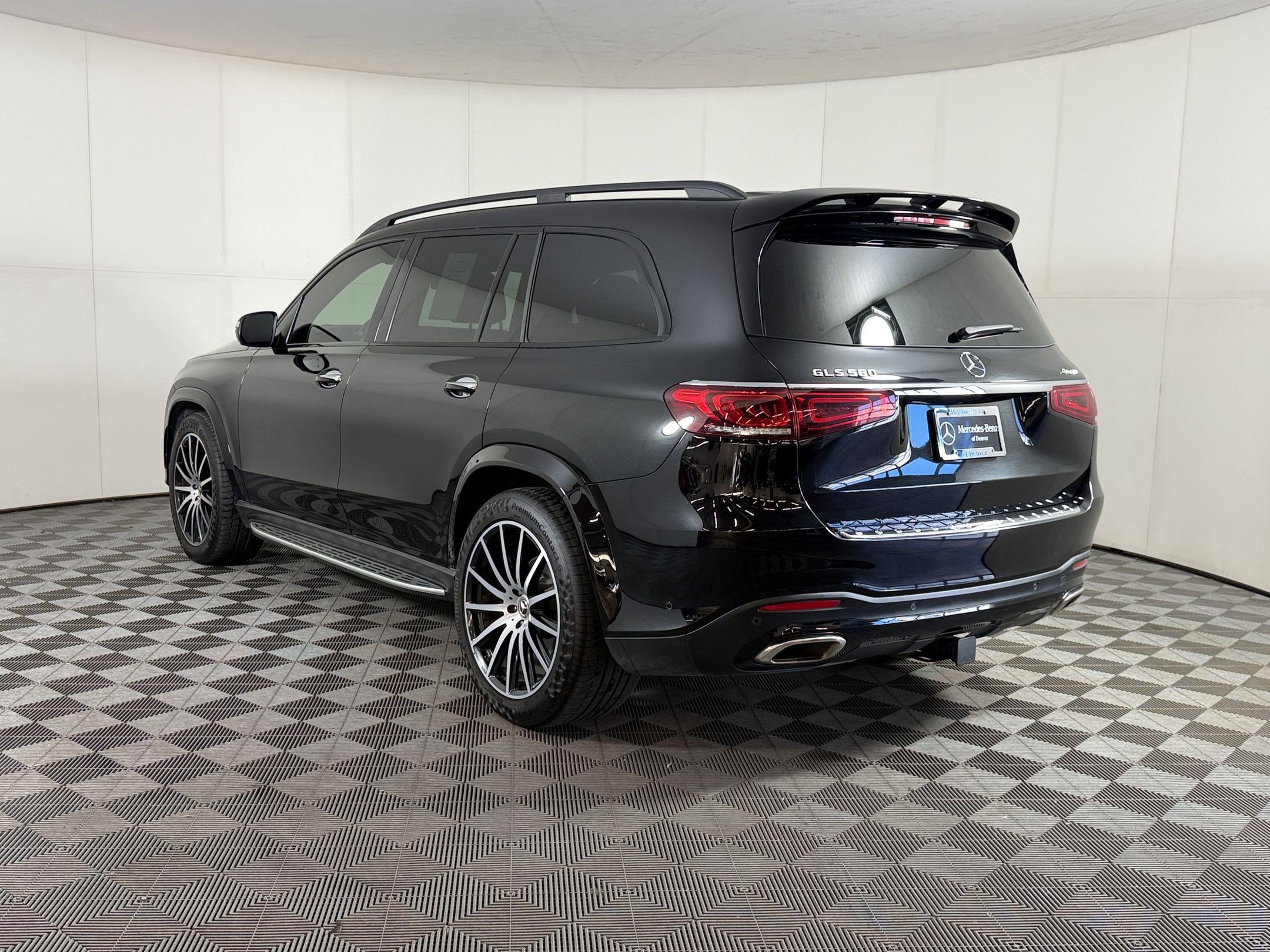 Used 2020 Mercedes-Benz GLS 580 4MATIC image 3