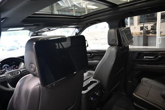 New 2026 GMC Yukon XL Elevation w/ Elevation Premium Package AWD/4WD image 21