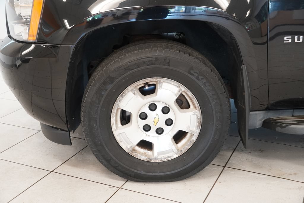 Used 2012 Chevrolet Suburban LT AWD/4WD image 18