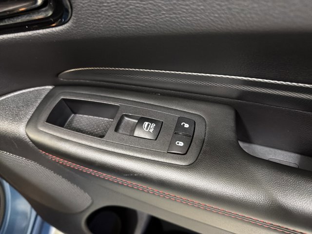 Used 2025 Dodge Durango GT image 39