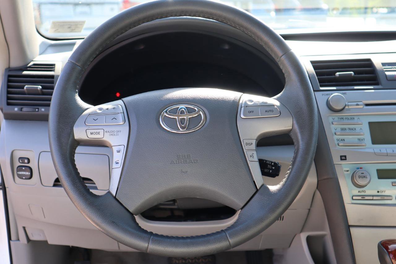 Used 2009 Toyota Camry XLE FWD image 14