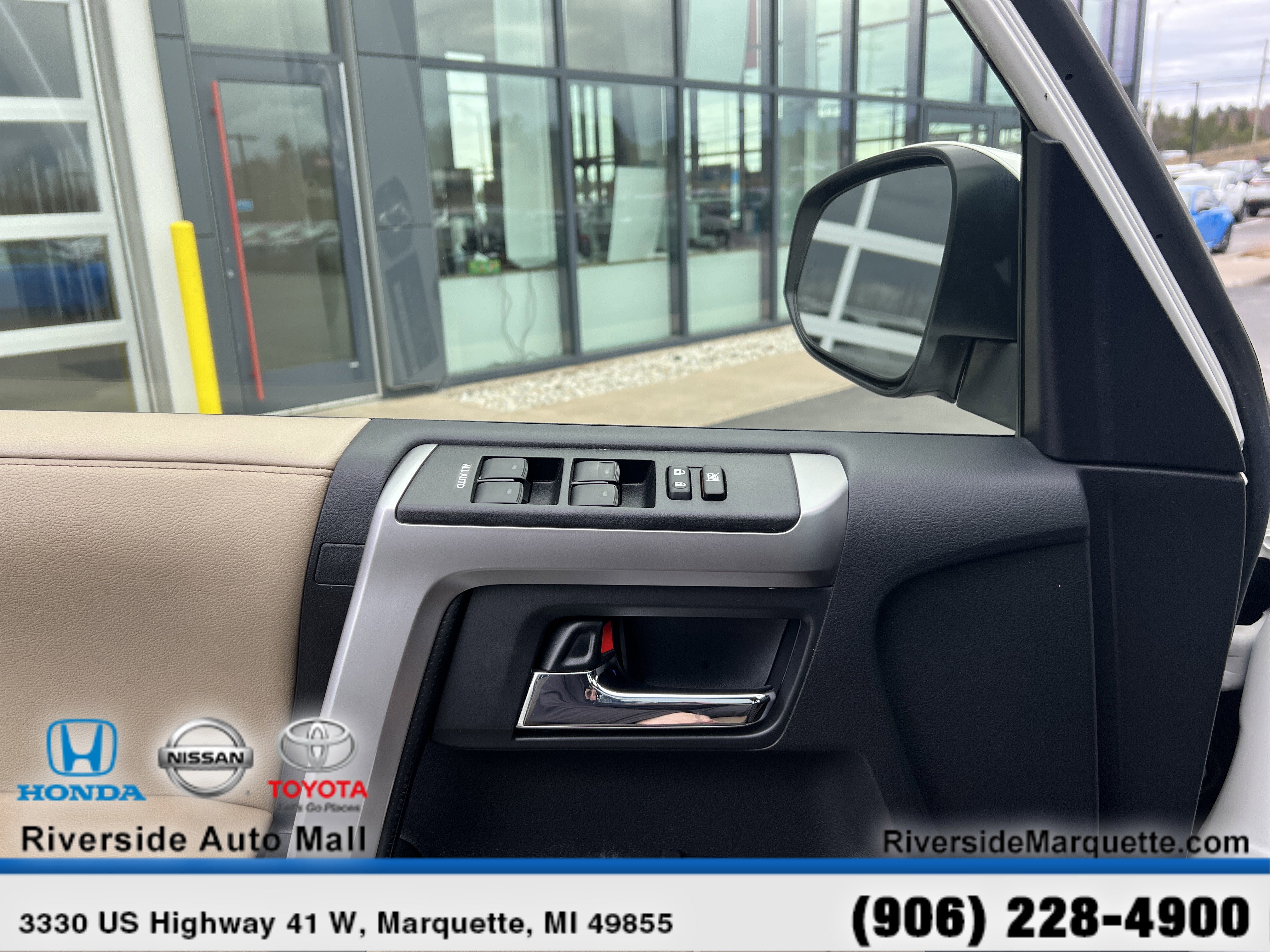 Used 2023 Toyota 4Runner Limited AWD/4WD image 25