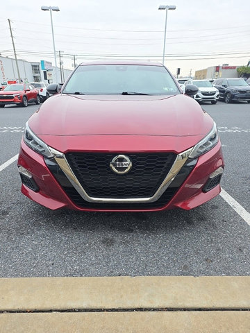 Used 2021 Nissan Altima 2.5 SR w/ SR Premium Package image 3