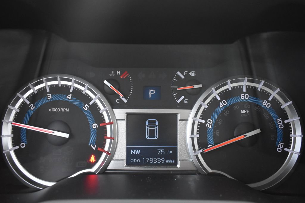 Used 2016 Toyota 4Runner Limited image 20