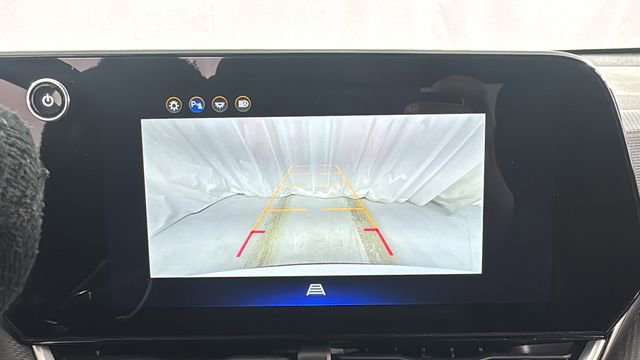 Used 2025 Chevrolet Equinox LT image 25