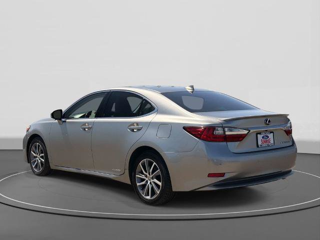 Used 2018 Lexus ES 300h w/ Luxury Package FWD image 5