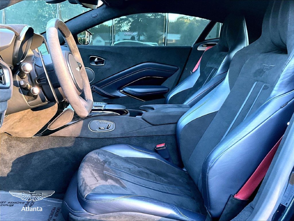 Used 2020 Aston Martin V8 Vantage Coupe RWD image 23