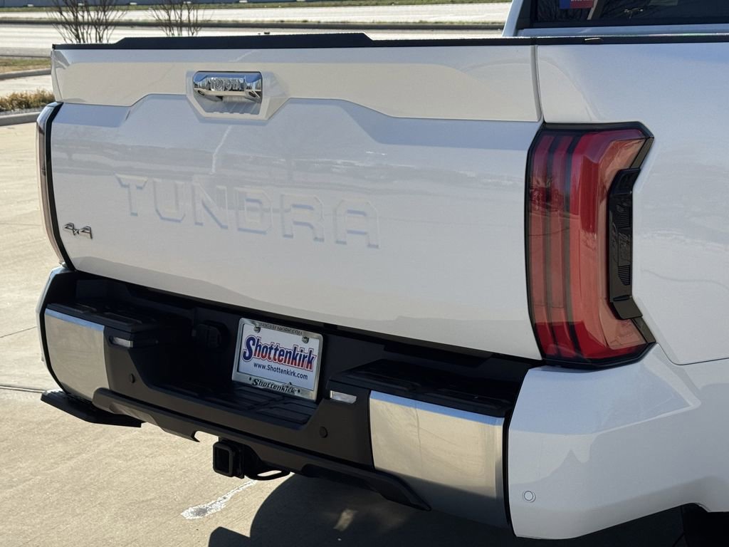 Used 2024 Toyota Tundra Limited AWD/4WD image 6