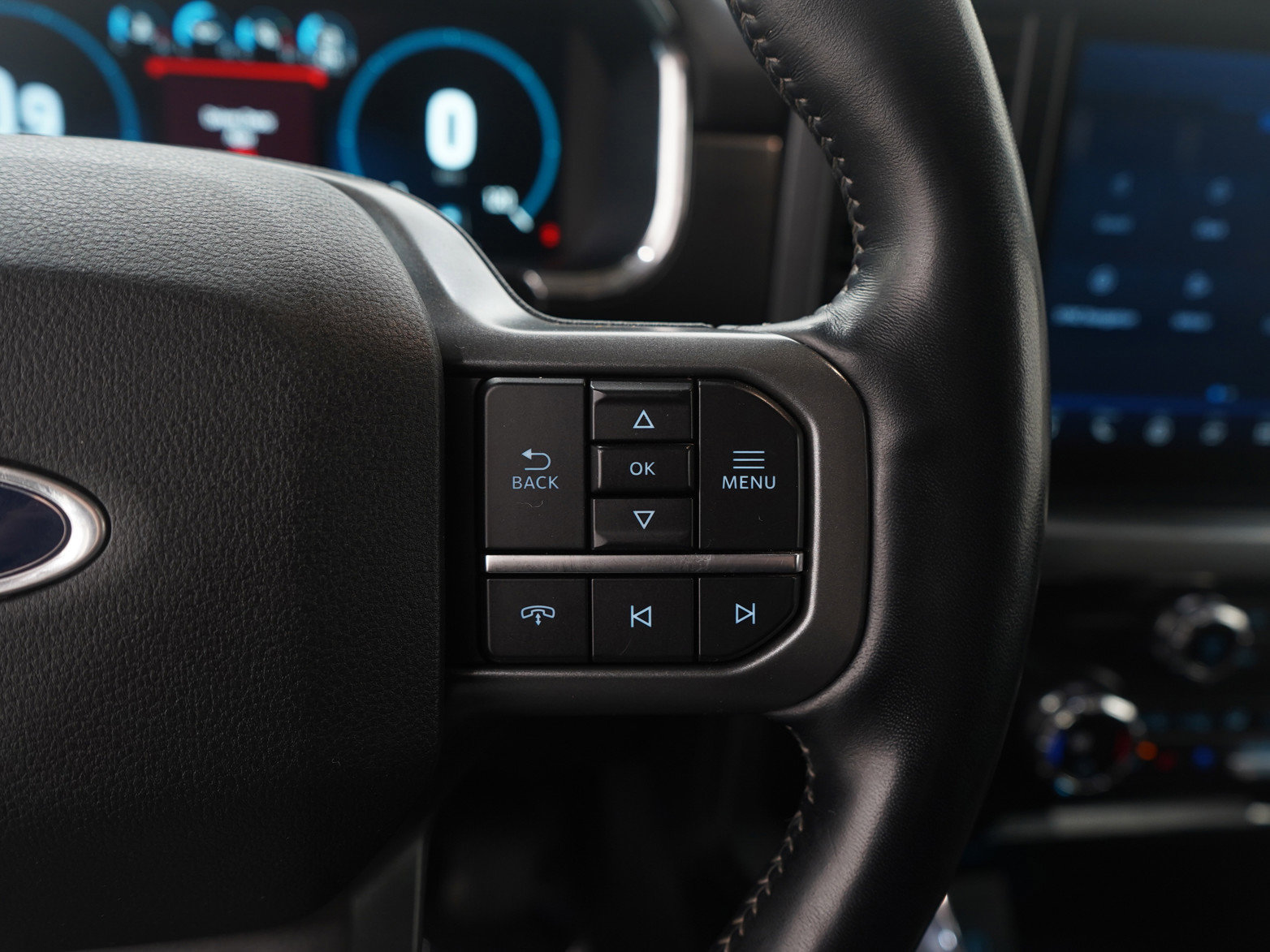 Used 2021 Ford F150 Lariat w/ Equipment Group 502A High image 31