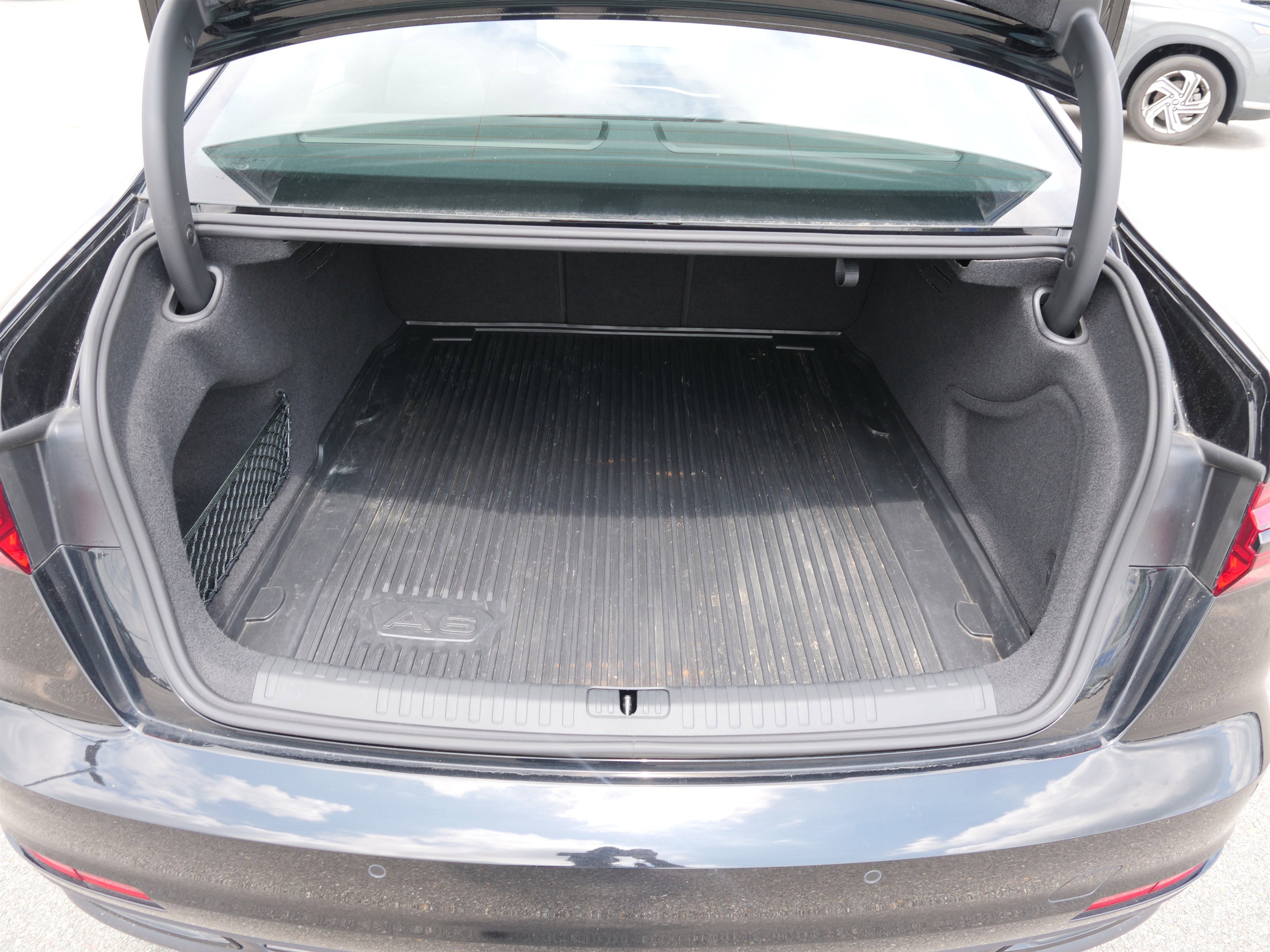 Used 2022 Audi A6 Premium Plus w/ Premium Plus Package image 12