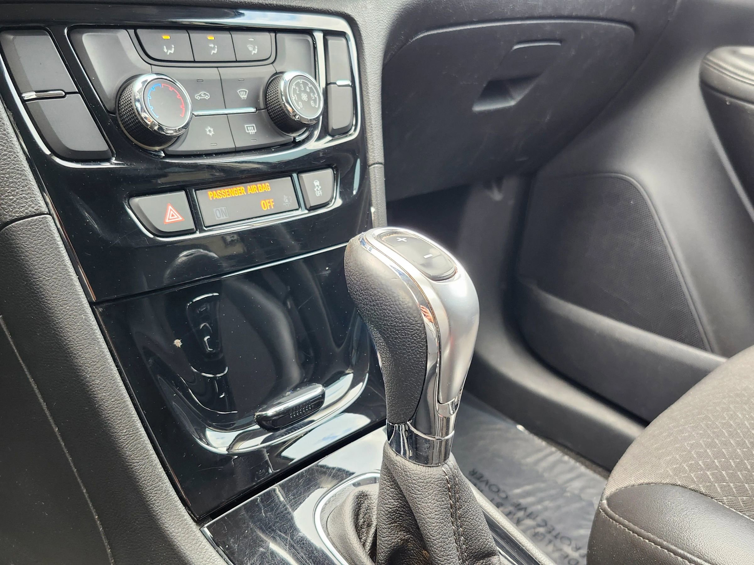 Used 2019 Buick Encore Preferred image 20