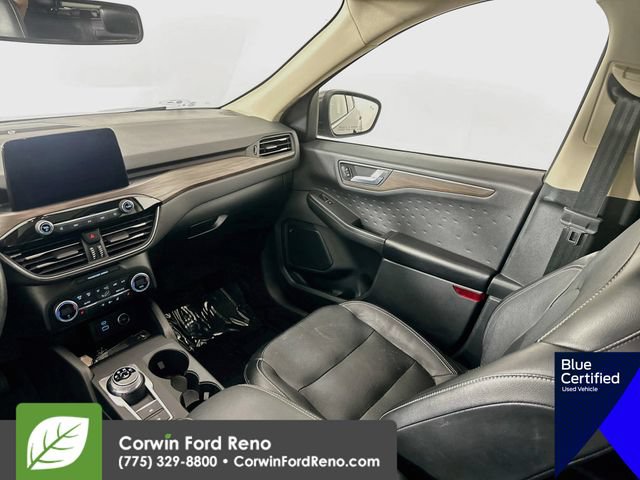 Used 2020 Ford Escape Titanium w/ Titanium Premium Package 2.0 AWD/4WD image 29