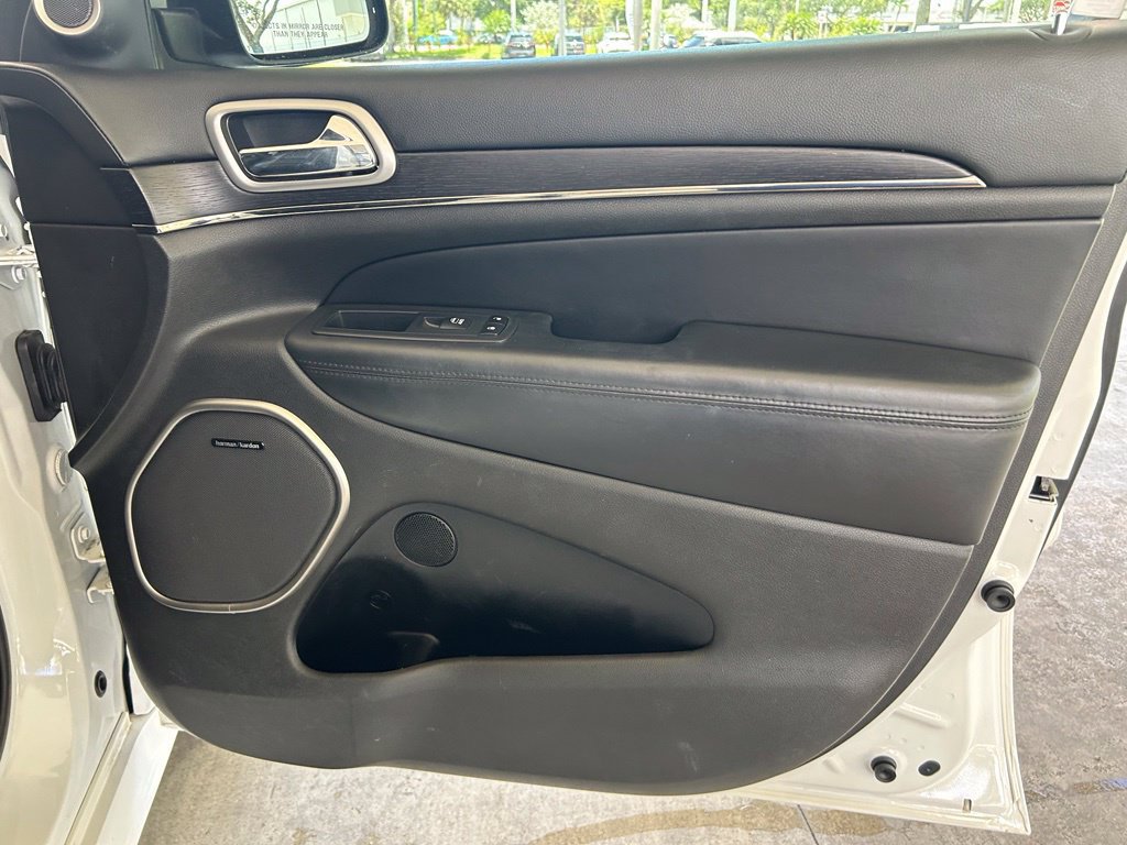 Used 2018 Jeep Grand Cherokee High Altitude RWD image 29