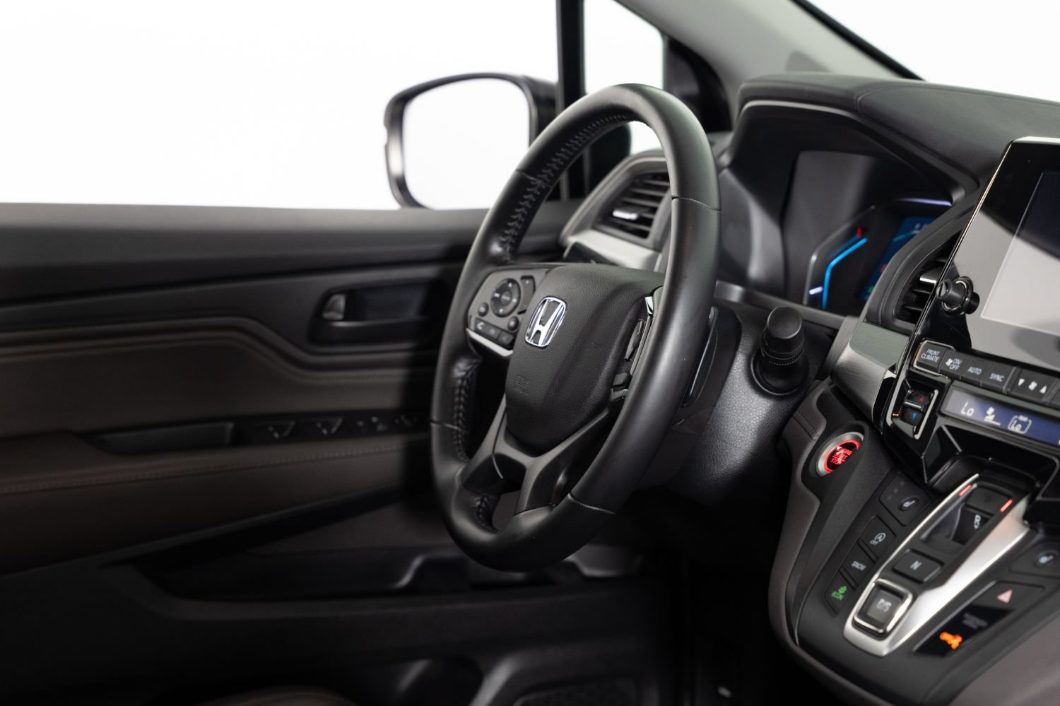 Used 2018 Honda Odyssey Touring image 30