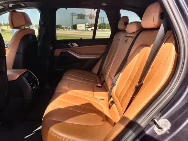 Used 2022 BMW X5 sDrive40i w/ M Sport Package RWD image 14