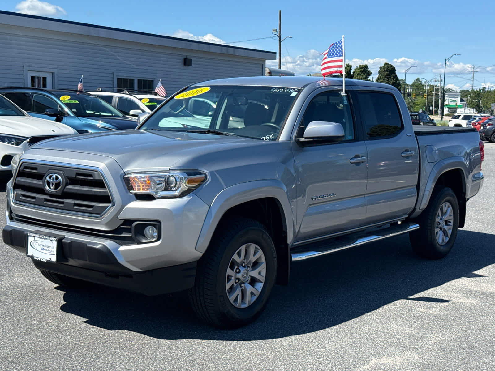 Used 2016 Toyota Tacoma SR5 w/ SR5 Appearance Package (SN) AWD/4WD image 3