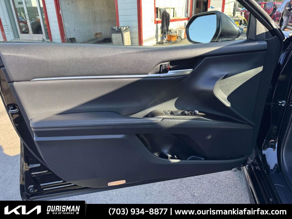 Used 2024 Toyota Camry XSE image 9