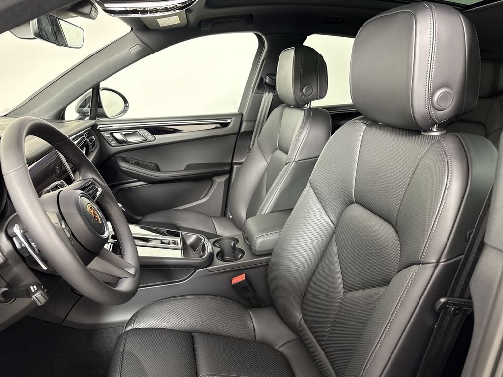 New 2026 Porsche Macan S AWD/4WD image 5