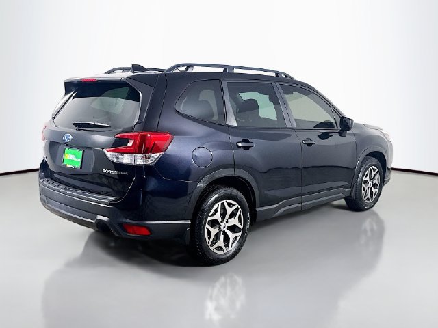 Used 2022 Subaru Forester Premium AWD/4WD image 10